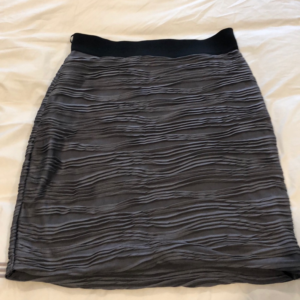 H&M gray skirt
